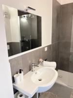 R&V Apartments - Nel cuore di La Spezia - Chambres d'hôtes La Spezia