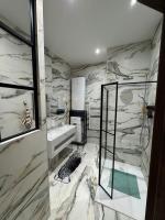 HOME 102 Cosy - B&B Lons-le-Saunier