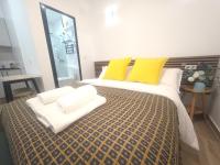 102 Modern Studio in Villaverde Alto AC WIFI 15 MIN Center Madrid - Chambres d'hôtes Madrid