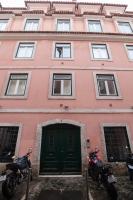 Misha's Place at Bairro Alto! - B&B Lisbona