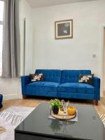 Brynglas M4 Gateway - 4 BDR Business Family 20 pct Off - B&B Newport