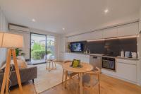 Sydenham Escape with Patio and Parking - B&B Christchurch