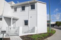 Private Mezzanine Bedroom, Soaring Ceilings, Sleeps 3, Walk to Cafes, 15 min to Bunbury - Chambres d’hôtes Australind