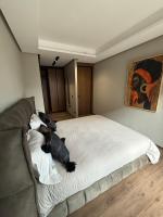 Charming 1-bedroom apartment, Casablanca Finance City - Chambres d’hôtes Casablanca