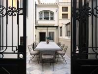 Acropolis Whitehouse Mansion in Plaka by JJ Hospitality - B&B Atene