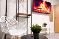STN Royale Suite - Ferienwohnung mit 4 Schlafzimmer, 8 Big Beds, Parkplatz & Balkon, Highspeed WLAN, Netflix Premium, Zentral zu Audi & Schwarz Gruppe - B&B Bad Friedrichshall