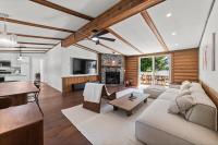 Lakefront 3 Bedroom Retreat on Susan Lake-5 minutes from Charlevoix - B&B Charlevoix