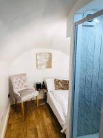 Large 4 BR Flat near Victoria Station - Great for Groups - B&B Londres