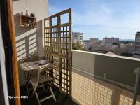 Beautiful air-conditioned apartment with balcony - B&B Hyères
