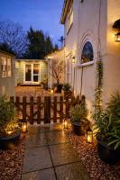 Private Annexe, Nr Celtic Manor & Cwmbran, Parking - B&B Newport