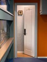 Blue Door Studios - Bed and Breakfast Tirana