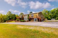 Home on 22 Acres Overlooking Lake Monroe - B&B Smithville