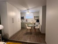 Nahoon View, Suite 2 - Ferienwohnung KuGompo City