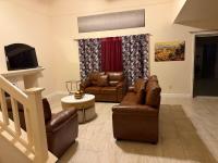 Vineyard inspired house in stockton - B&B Stockton