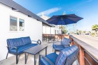 Stylish 2Br Cottage W Large Patio, One House From The Sand By Beachview Rentals - B&B Newport Beach