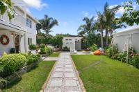 Little Beach Gem - with Hot Tub - B&B Tairua