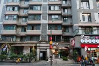 Karen's homestay with 2 bedrooms - B&B Chengdu