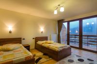 Camera Doppia con Letti Singoli con Bagno Privato 