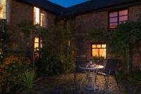 The Old Dairy at Bishops Barton - Bed and Breakfast Wellington