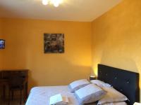 Camera Matrimoniale con Bagno Privato