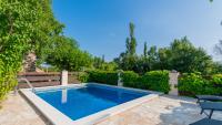 Villa Toni - Makarska by Villas Guide - Chambres d'hôtes Zmijavci