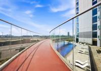 Modern Studio on 27th Floor with Miracle Garden Views - Chambres d'hôtes Dubaï