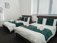 Spacious and Modern 2BR Apartment - Free Parking - Ferienwohnung Manchester