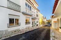 WHome Coastal Elegance in Central Cascais - B&B Cascais