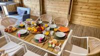 Kap Fournaise - 4 Bedroom Villa - Terrace & BBQ - Bed and Breakfast Le Tampon