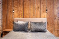 The Parkside ground-floor apartment with street parking - B&B Riga