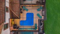 Epic Level-Up Villa - Walk to Oasis Club - Mario Room Mural Pool - B&B Davenport