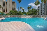 Gorgeous 2 Bed 2 Bath Flamingo Penthouse Volcano Bay View - B&B Orlando