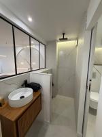 LE GRAND LARGE - Bord de mer- ANTHEOR - B&B Saint-Raphaël