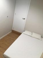 2 BEDROOM APARTMENT SANTS - B&B Barcelona