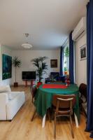 Cozy Apartment Near Chișinău Pedestrian Street - Chambres d'hôtes Chişinău