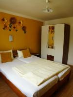 Camera Matrimoniale/Doppia con Letti Singoli