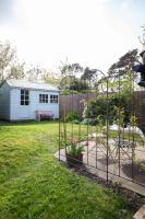 Cuckoo Bush Cottage - A unique cottage retreat - B&B Holt