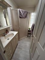 Sunsets over Unsworth - B&B Auckland