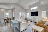 Easy Beach Access! Port A Oasis w/ Private Pool - Bed and Breakfast Port Aransas