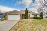 Springfield Area Retreat! Family Home w/ Yard - B&B Republic
