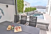 Villa palace al Nera 2 Luxurius at sea - Ferienwohnung Trogir