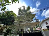 Ambuluwawa holiday home - B&B Nikawatawana