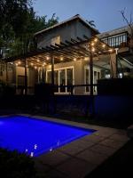 Lucky13 Guesthouse 145 Trematon Drive - B&B Durban