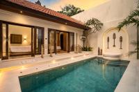 Priviere Seminyak - 2BR Villa with Pool Near Beach - B&B Seminyak