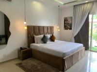 Three-Bedroom Standard Apartment