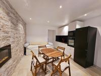 Appartement avec jardin & piscine à Deauville - Bed and Breakfast Deauville