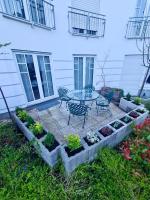 Stilvolles & helles Apartment mit Sonnen-Terrasse - B&B Schwetzingen