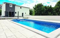 Villa Lux with swimming pool - B&B Baška