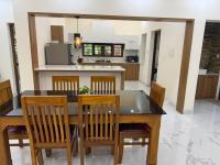 Premium house near Cochin Airport for NRI families - Chambres d'hôtes Nedumbassery