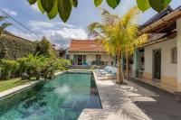 Villa Aisis Seminyak - B&B Seminyak
